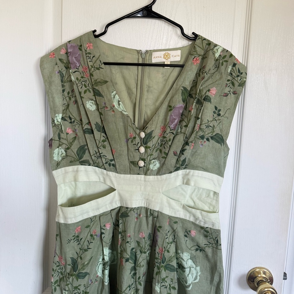 Anna Cate Adele Cutout Green Floral Maxi - Picture 9 of 9
